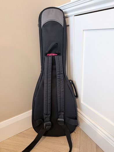 Concert Ukulele with strap & Boston case