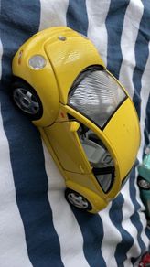 Yellow Volkswagon Beatle 1991