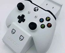 Venom VS2851 Twin Docking Station for Xbox Very Good Condition.