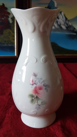 8 Inches Tall Donegal Parian China Rose Vase Made In Ireland
