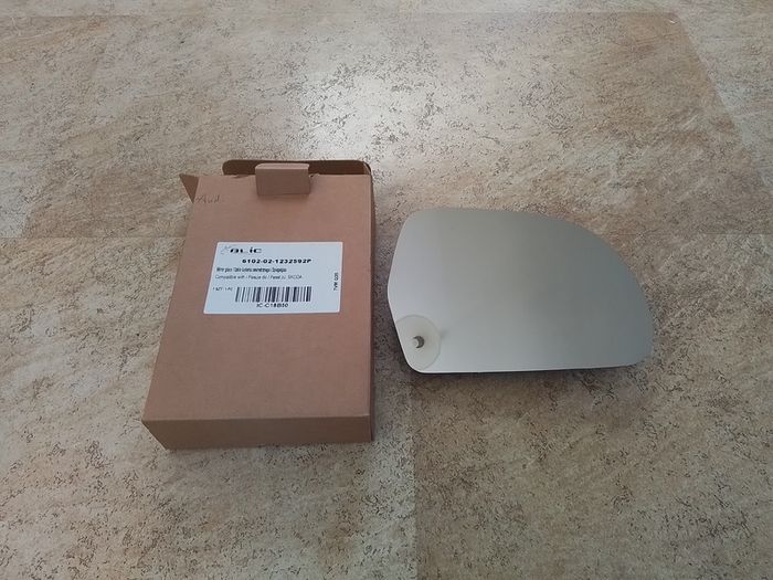 Audi A5 R/H Door Mirror Glass.