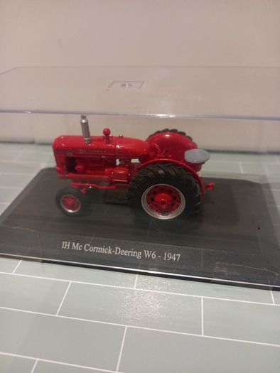IH McCormick Deering W6 toy model