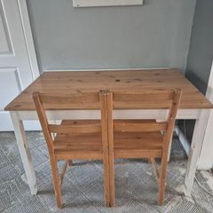 free table and chairs