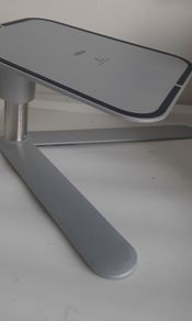 Hightise laptop stand