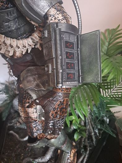 Prime 1 Studio Jungle Hunter Predator Deluxe Bonus