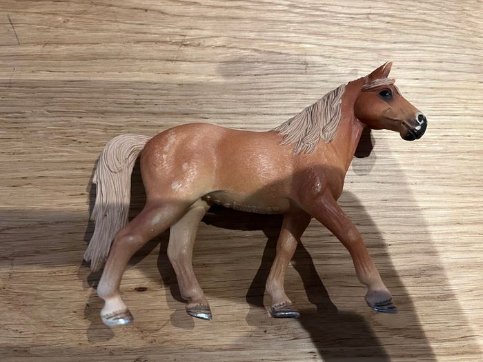 Schleich Horse Club Tennessee Walker Mare