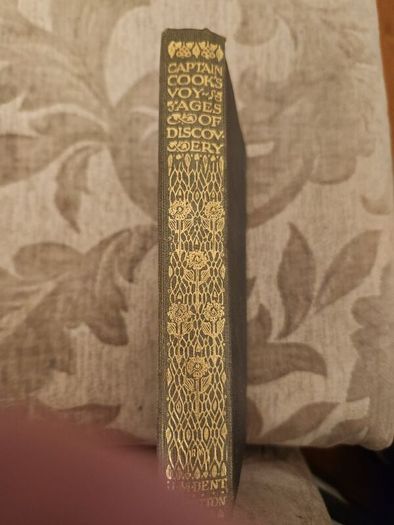 Captains Cooks Voyage Of Discovery.  Edited By Ernest Rhys. Published  By Everymans Library. 1915 Hardback In Good Condition. 37.