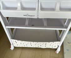 Baby changing table