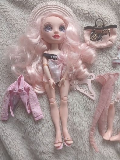 Bella parker rainbow high doll