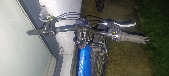 Men's mountain bike