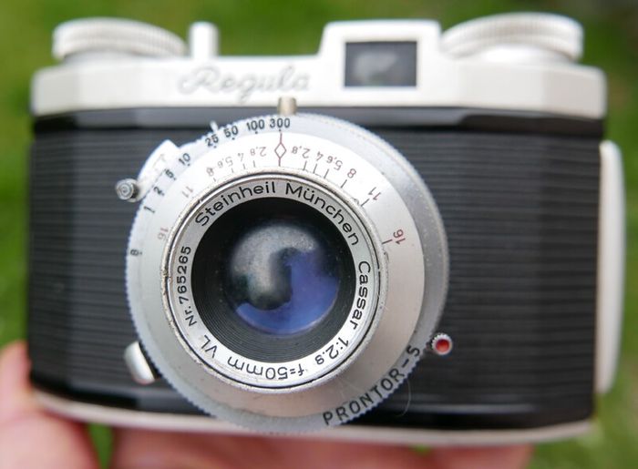 Vintage KING REGULA CAMERA made in Germany in leather case 1950s
