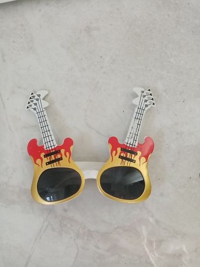 Guitar dress up glasses