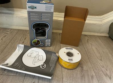 Petsafe Pet containment system brand new in box