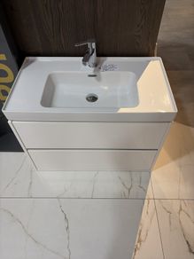 Crea 800mm Wall Hung Unit and Wash Basin Glossy White w/ tap