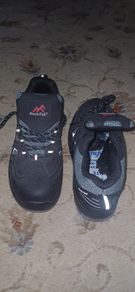 NEW safety shoes 41eu size