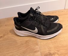 Nike Men Trainer Size UK9