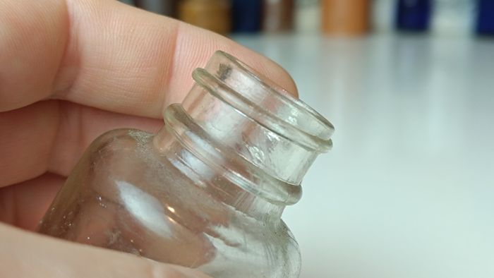 493 - Set of 6 Vintage Clear Glass Screw Cork Top Collectible Decorative Bottles and Jars