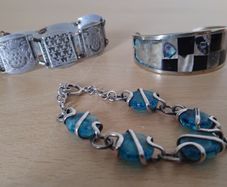 Mixed lot 3 bracelets 1x 925 silver glass bead, 1x Mexican Alpaca bangle (damaged) & 1x Britanny tourist crest bracelet FREEPOST