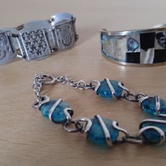 Mixed lot 3 bracelets 1x 925 silver glass bead, 1x Mexican Alpaca bangle (damaged) & 1x Britanny tourist crest bracelet FREEPOST