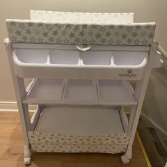 Babylo Changing Table with Bath