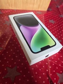 Empty box for iPhone 14