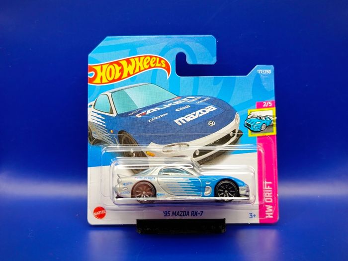 Hot Wheels "95 Mazda RX-7, new.