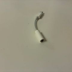 Official Apple Lightning to 3.5mm Headphone Jack Adapter / Dongle