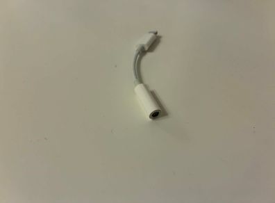 Official Apple Lightning to 3.5mm Headphone Jack Adapter / Dongle