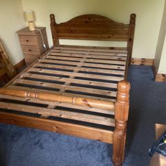Solid wood double bed