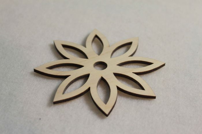 Wooden Coasters Home Decor - set of 4 Flowers Shape