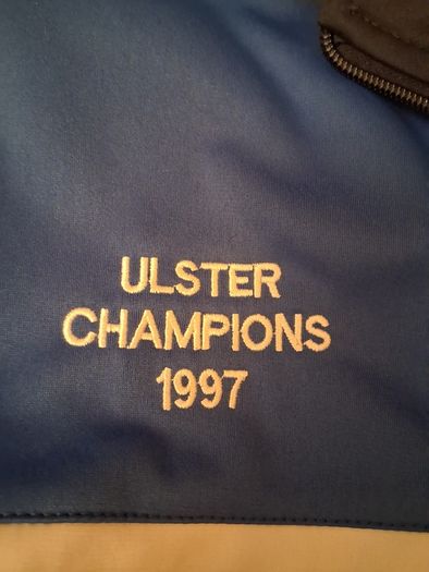 Cavan GAA Track Top. Official KCS Cavan Mens Track Top. Collect In Dublin Or Receive Via Post.