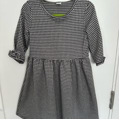 Super soft black and white dress for a girl, 122cm, 6-7 years