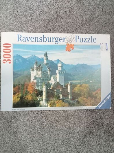 Ravensburger 3000 piece Jigsaw Puzzle New in plastic