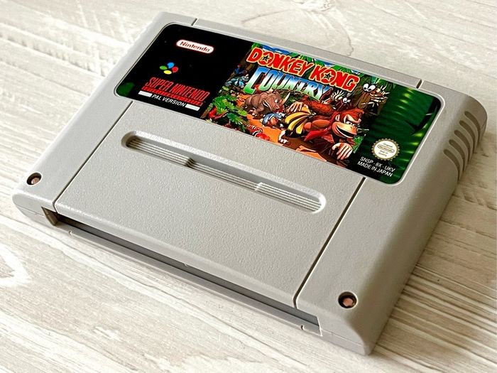 SNES Donkey Kong Country Boxed with Go Ape CD