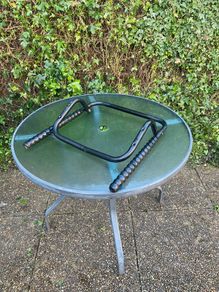 Wall mounted bike rack