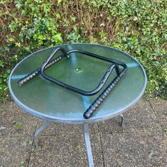 Wall mounted bike rack