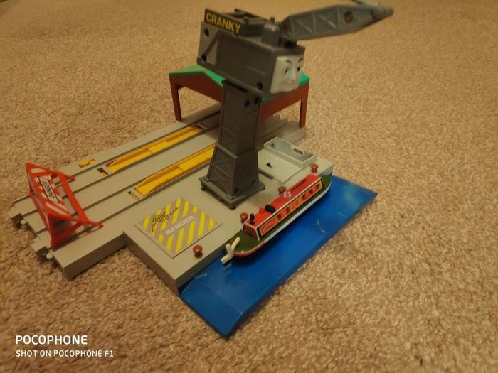 Thomas and friends battery powered big set