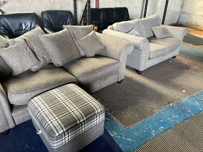 Grey 3+2 sofa set with footrest