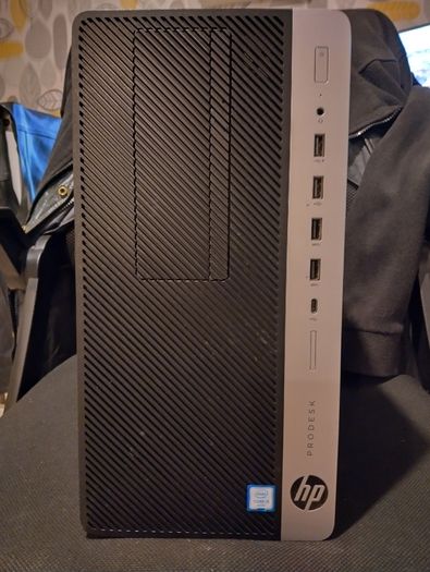 HP ProDesk 600 G3 MT (i5 6th Gen) PC and power cable