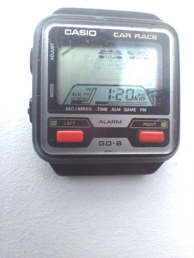 Super rare 1984 Casio GD-8 233 car race game watch