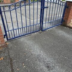 Cast iron gates