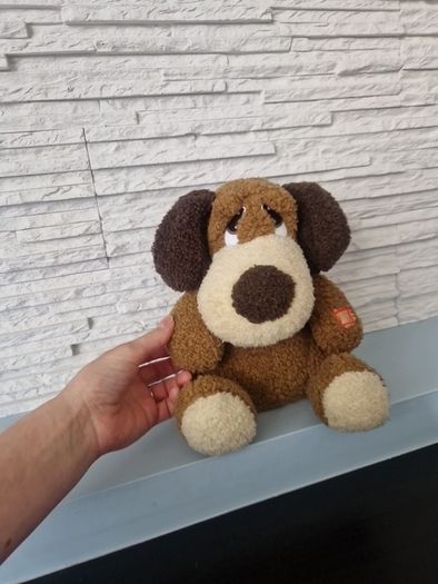 Vintage singing and dancing doggy