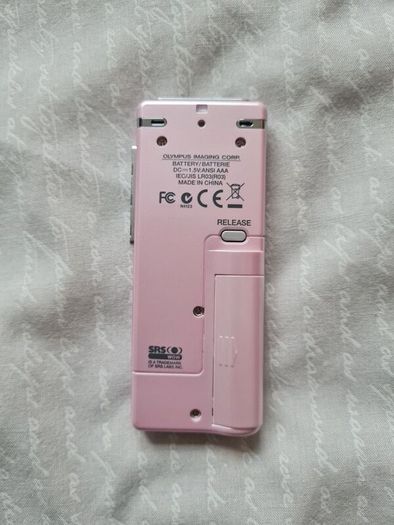 Olympus ws-300m digital voice recorder pink 256 mb in excellent condition