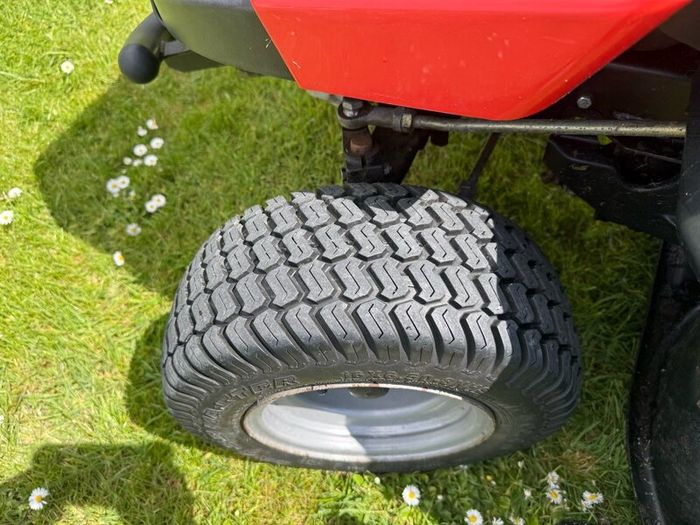 Seco Starjet Petrol Ride-on Lawnmower