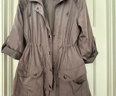 Medium Weight Draw String Waist Jacket
