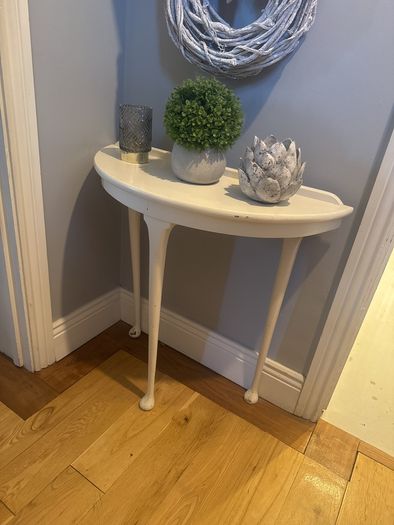 White hall table