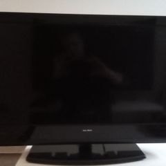 25 inch TV (with stand)