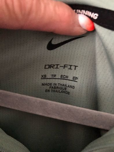 Ladies Nike sweater size S reduced