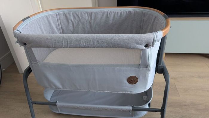 Maxi-Cosi Iora bedside crib