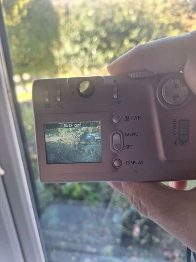 Canon PowerShot S20 3.3MP Vintage Digital Camera Boxed